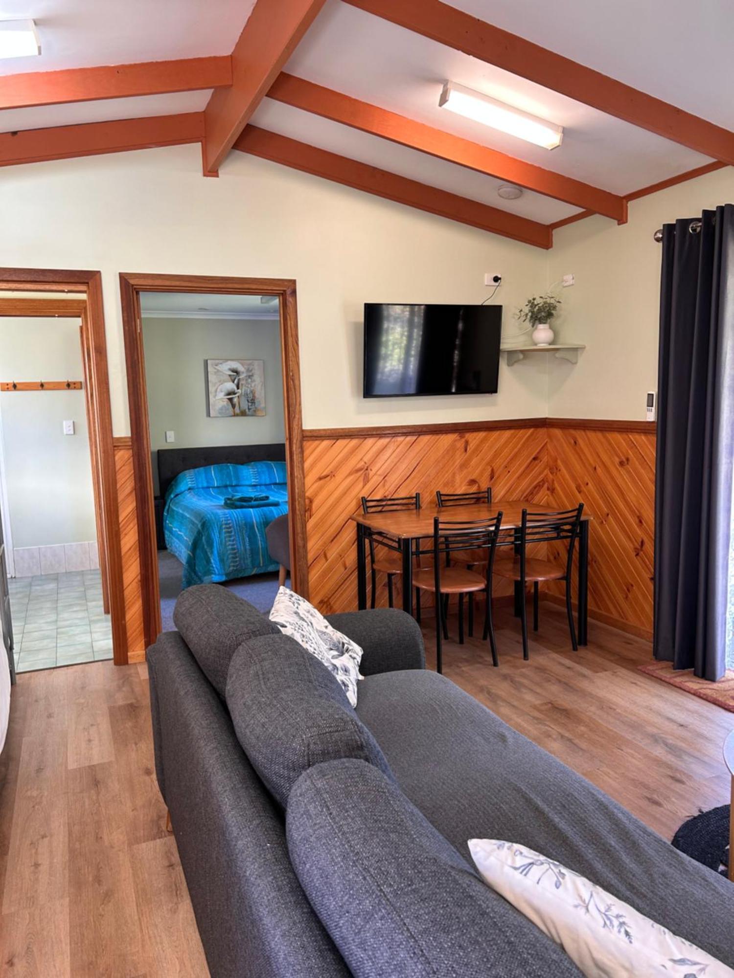 Millicent Lakeside Caravan Park Hotel Exterior photo