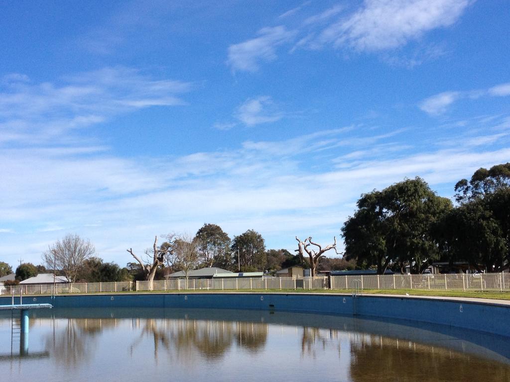 Millicent Lakeside Caravan Park Hotel Exterior photo