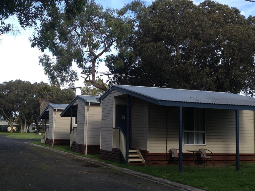 Millicent Lakeside Caravan Park Hotel Exterior photo