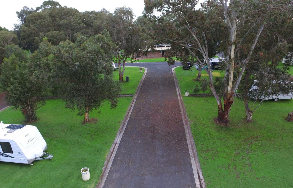 Millicent Lakeside Caravan Park Hotel Exterior photo